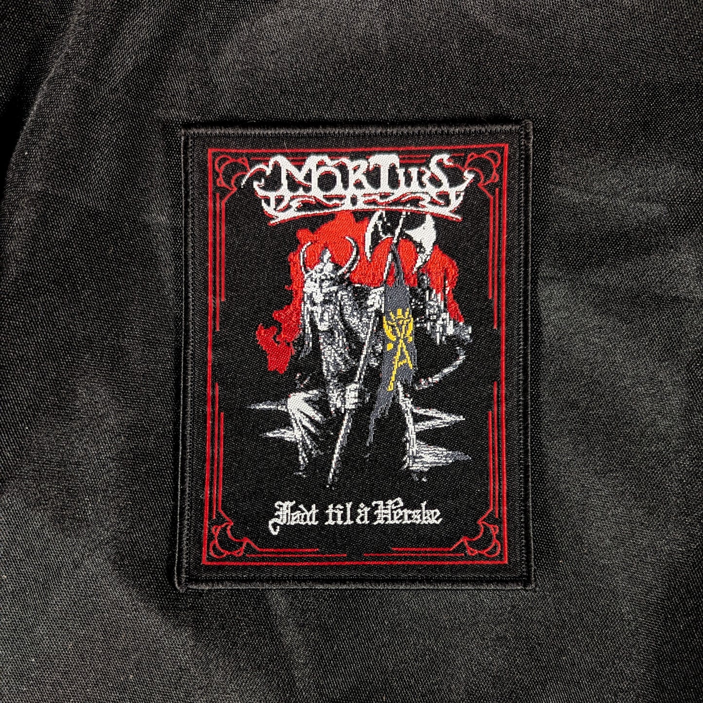 MORTIIS "Fodt til a Herske" woven patch (red/black)