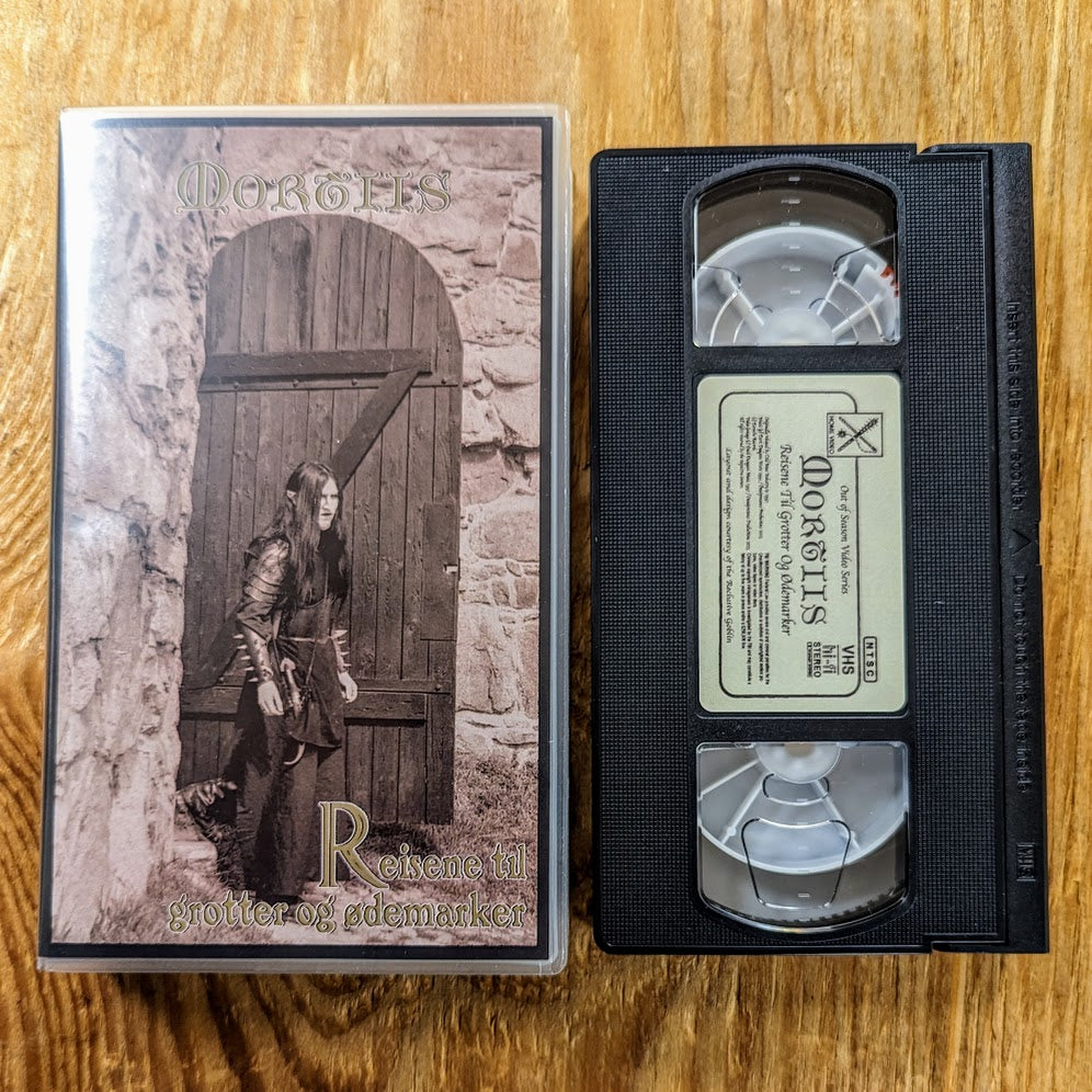 [SOLD OUT] MORTIIS "Reisene Til Grotter Og Ødemarker" VHS Tape (lim.100, NTSC format)