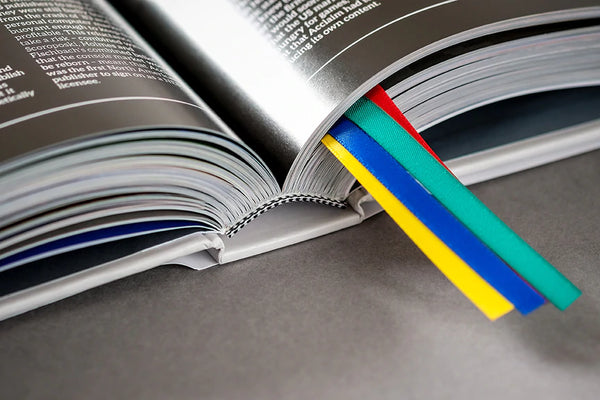 SNES/SUPER FAMICOM: A VISUAL COMPENDIUM Deluxe Hardcover book (w/ lenticular slipcase)