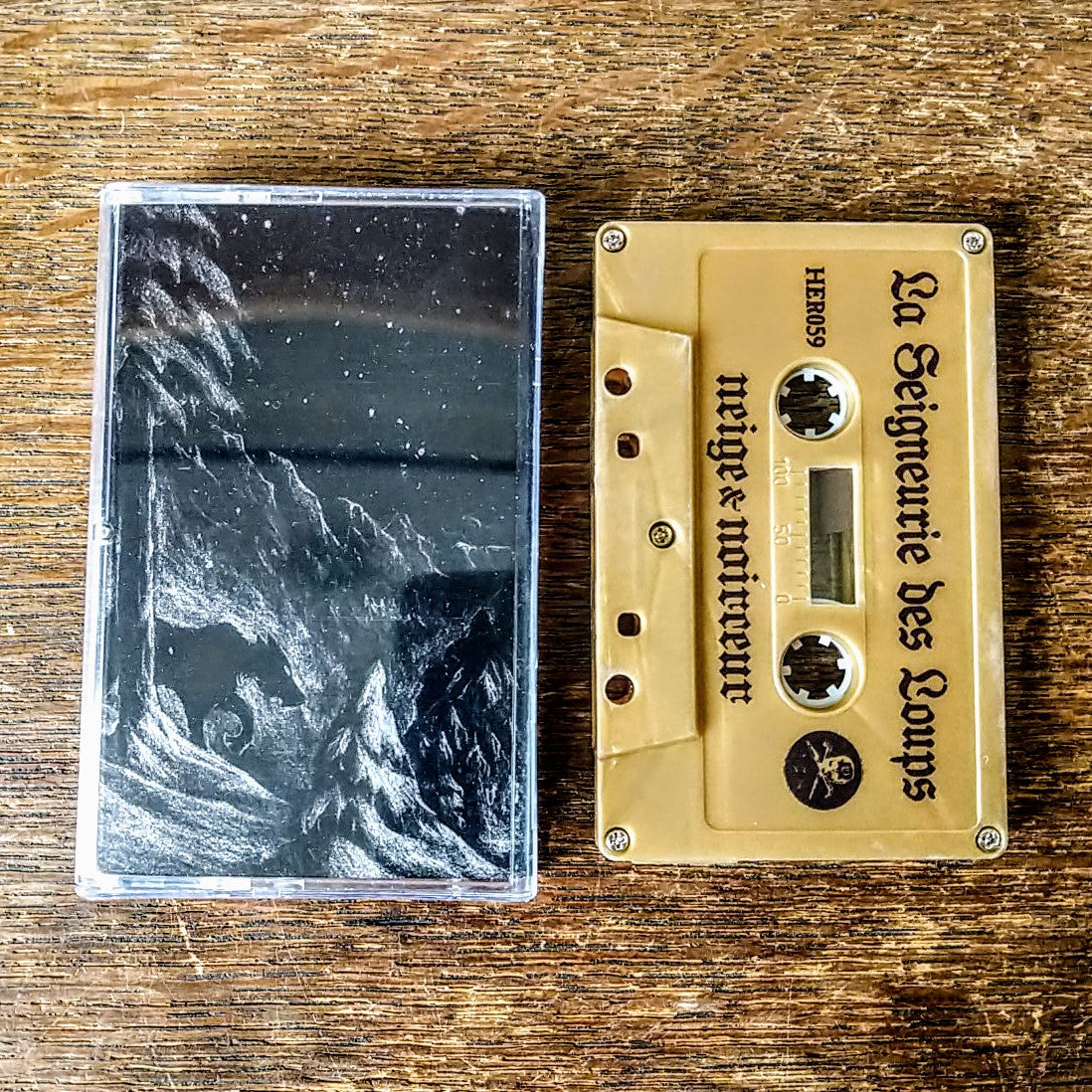 [SOLD OUT] NEIGE ET NOIRCEUR "La Seigneurie des Loups" Cassette Tape