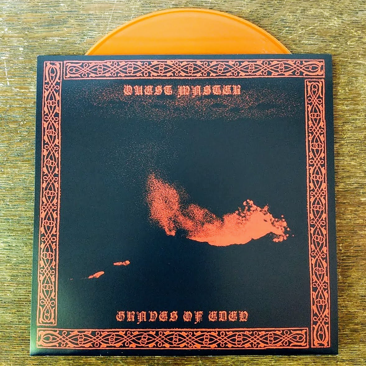 [SOLD OUT] QUEST MASTER / GRAVES OF EDEN Split 7" Vinyl (lim. 150, color)